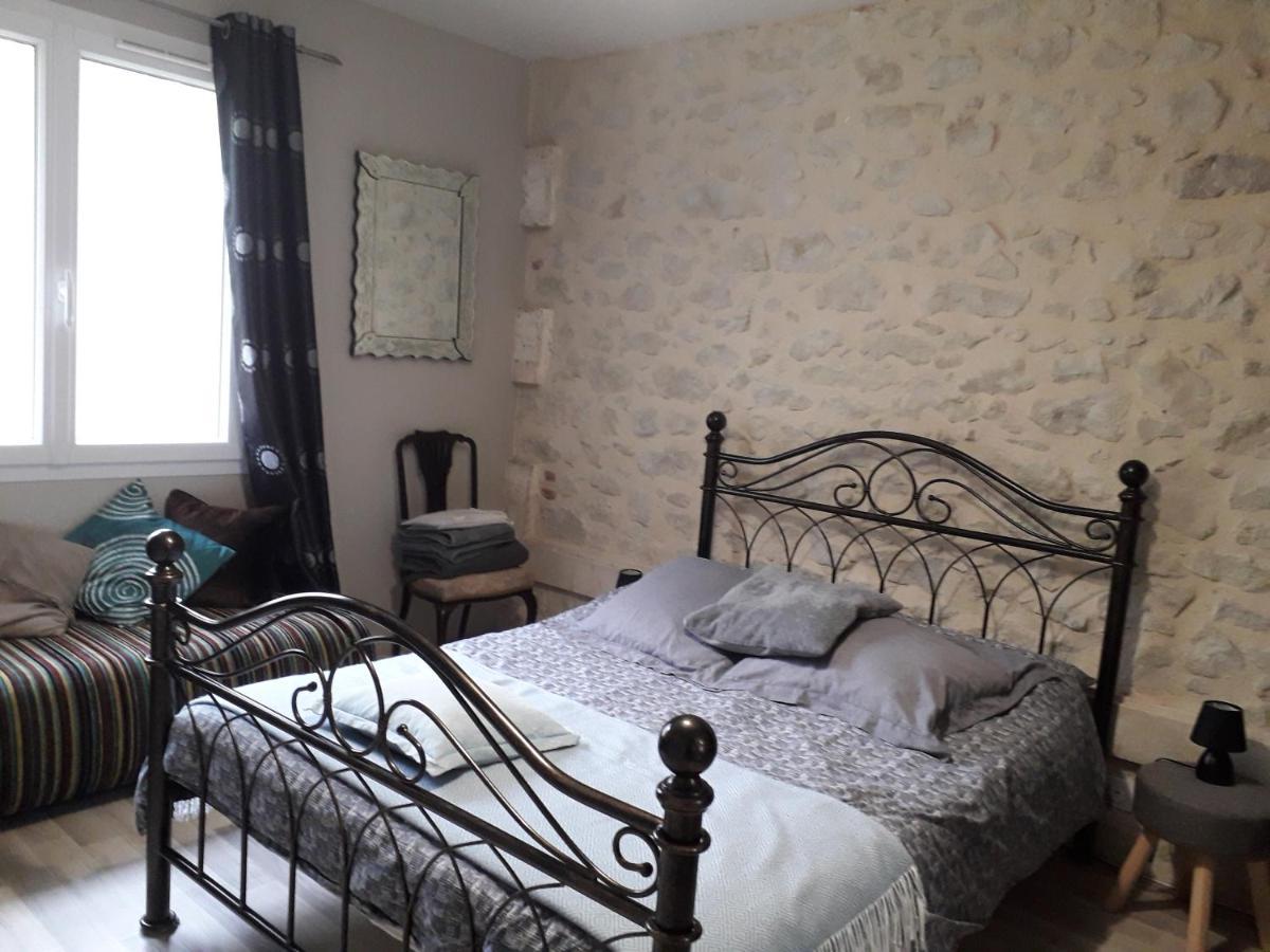 Maison De La Gare Apartment *